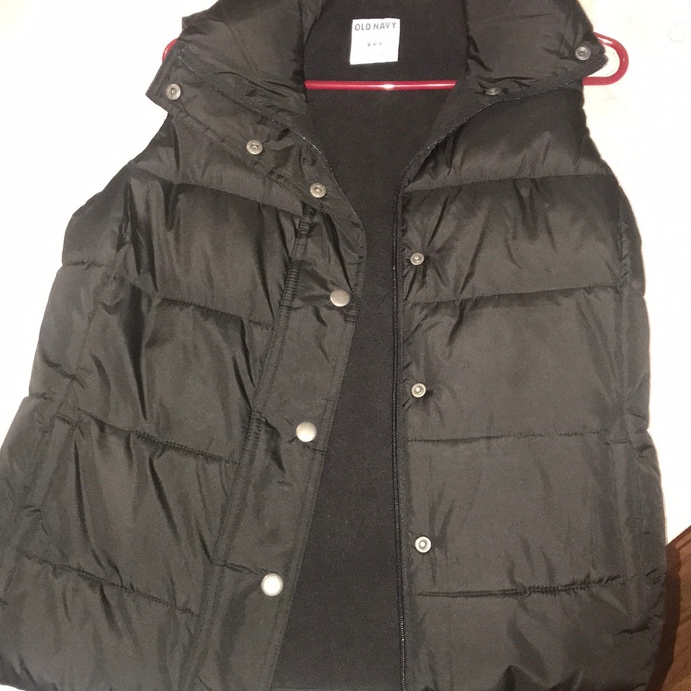 Old navy puffer vest